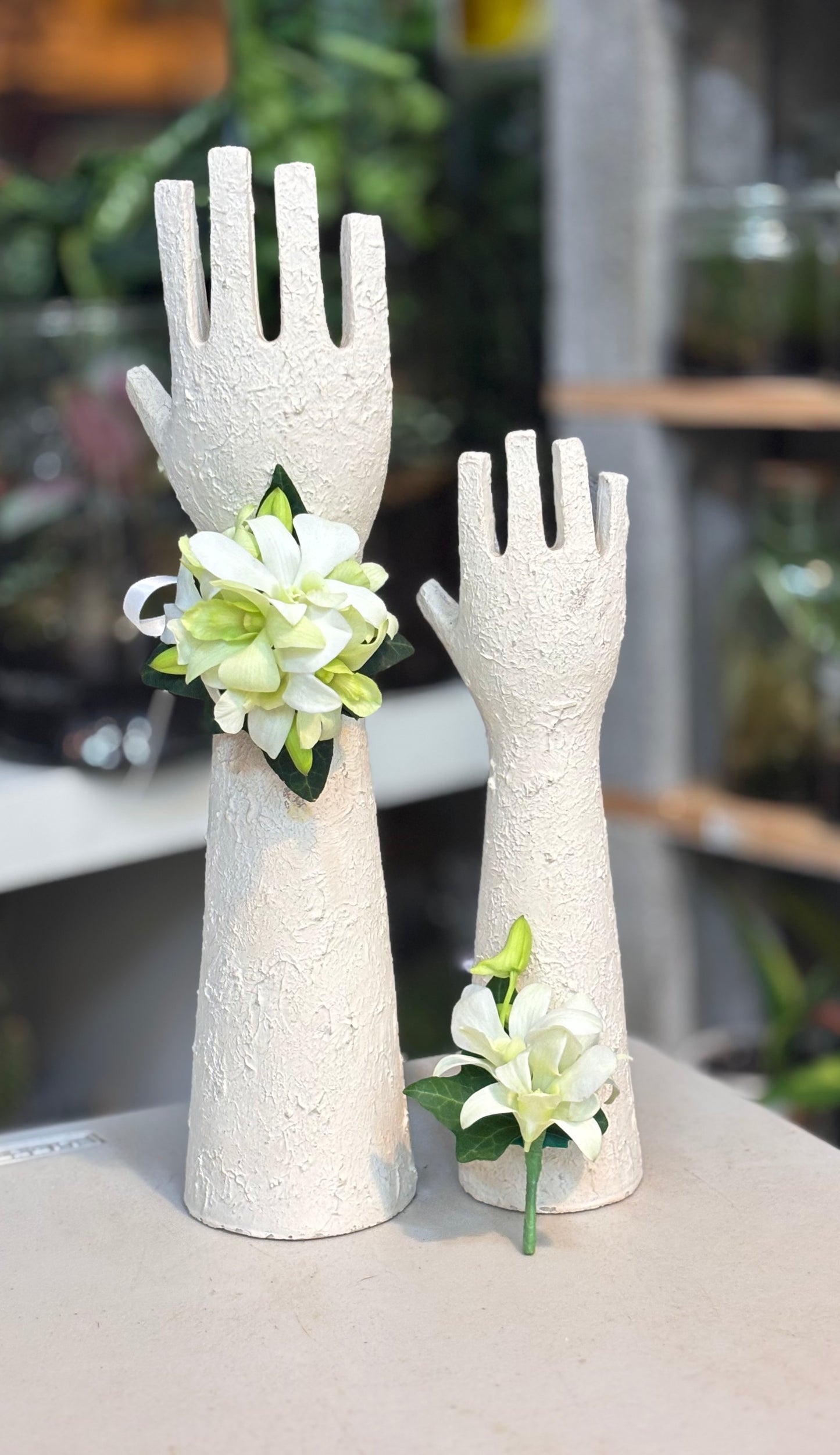 Singapore corsage set