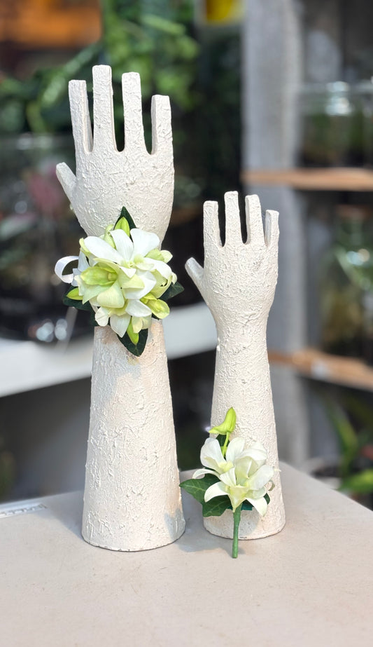 Singapore corsage set